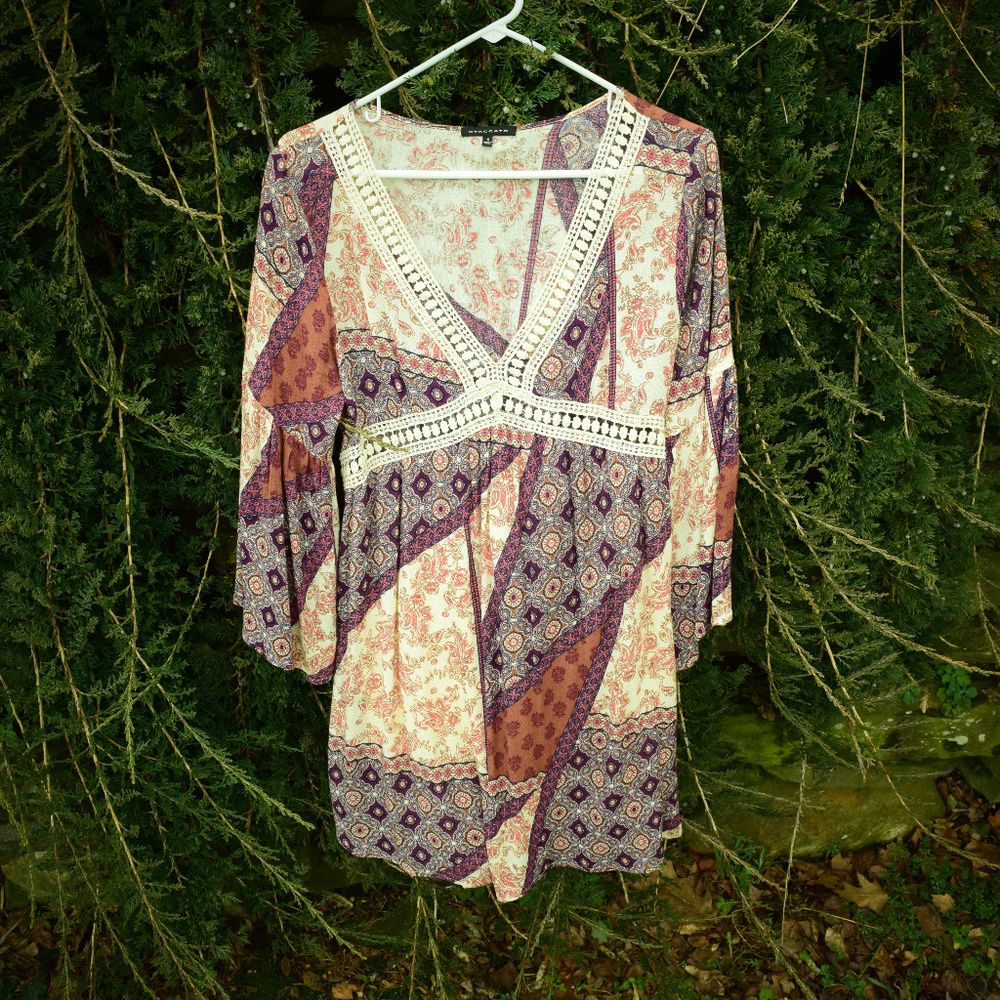 Staccato boho paisley print bell sleeve dress